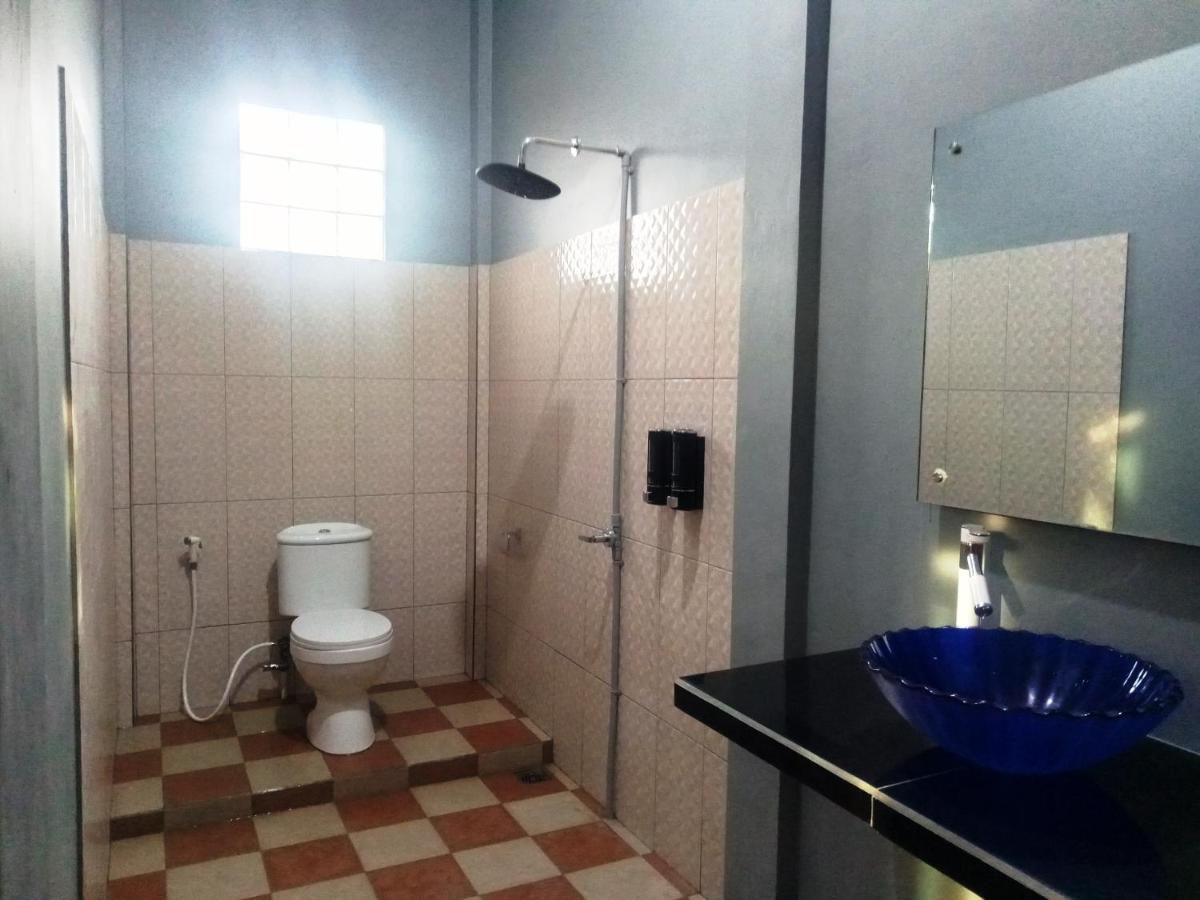 Kurnia Homestay Ternate Ngoại thất bức ảnh