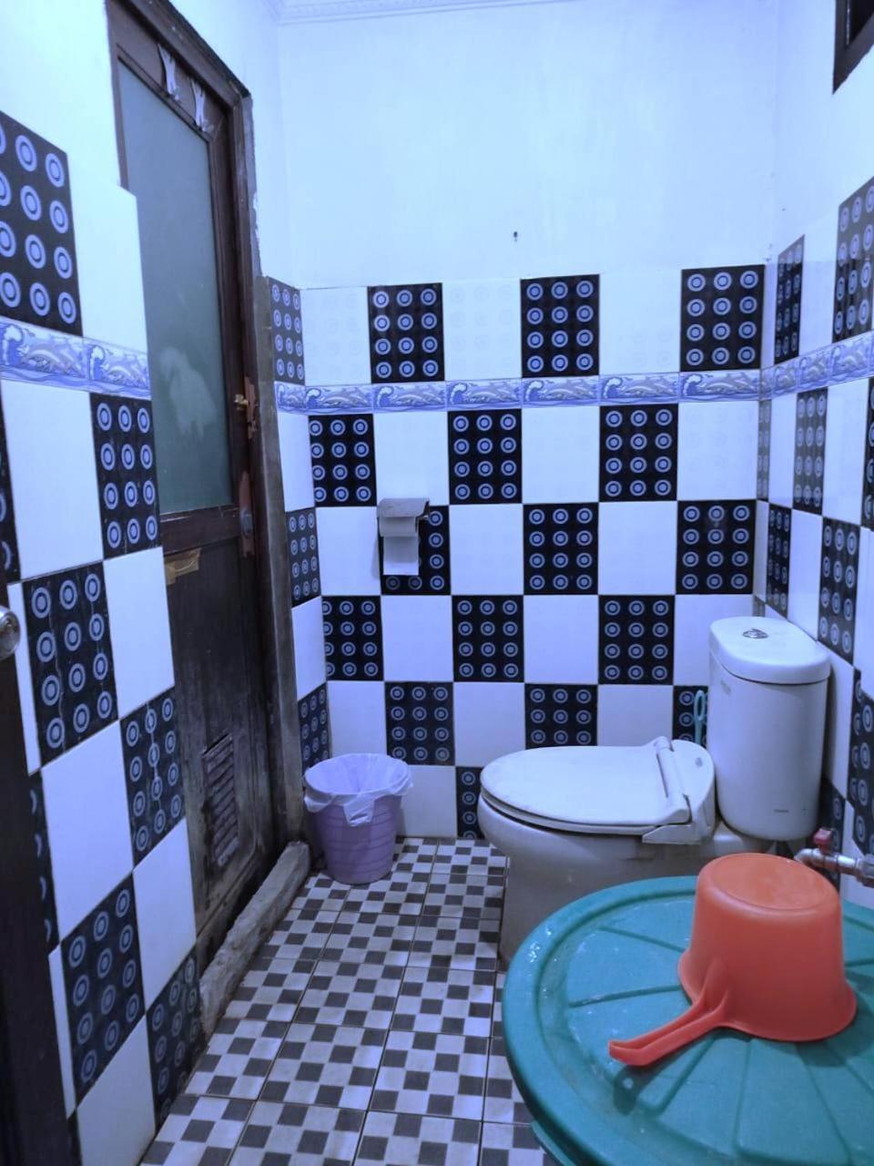 Kurnia Homestay Ternate Ngoại thất bức ảnh